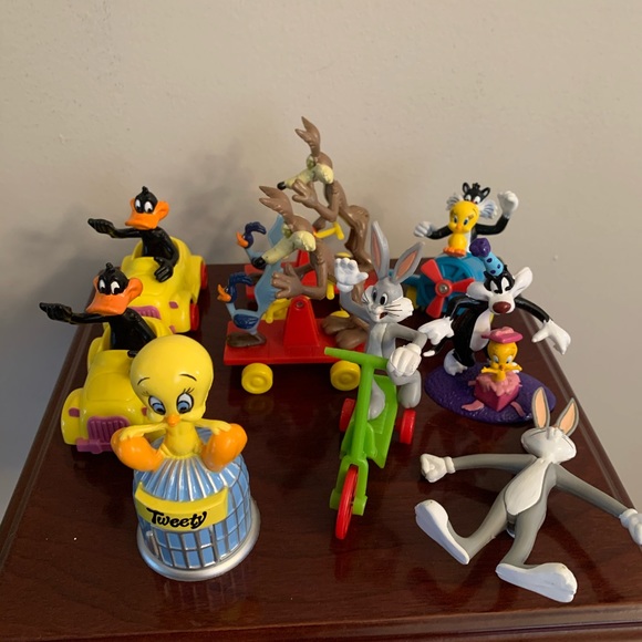 Lot of Looney Tunes McDonald’s Happy Meal Toys - Picture 4 of 5